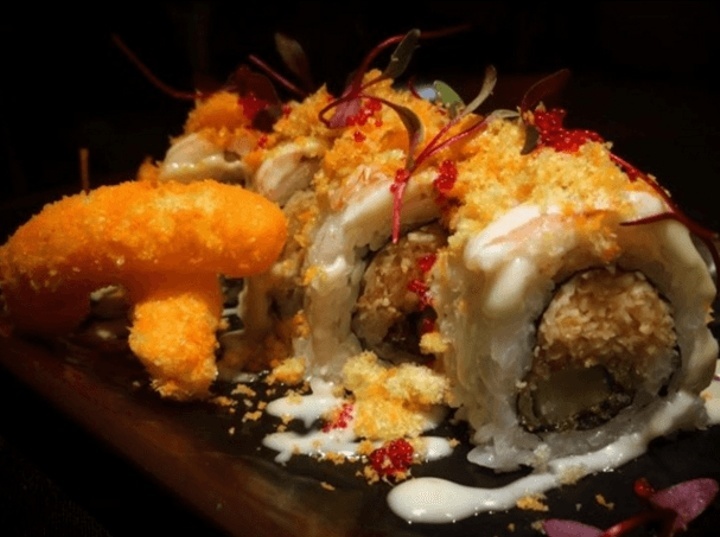 Spicy Crab Roll With Cheetos